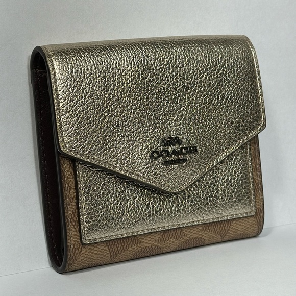 *LIKE NEW* COACH Small Wallet In Colorblock Signature Canvas In Tan/plat… - Picture 1 of 15